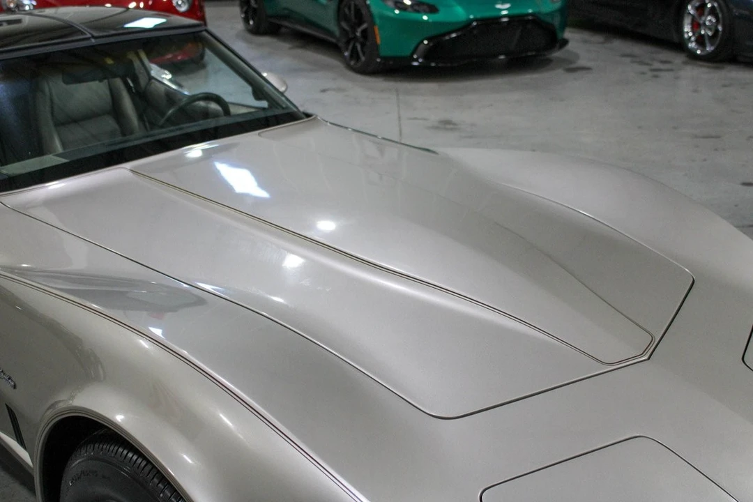 1982 Chevrolet Corvette C3 - Image 18 of 21