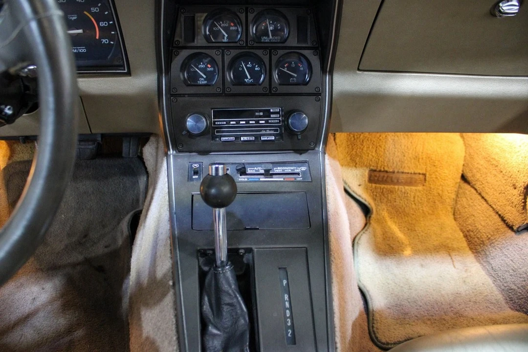 1982 Chevrolet Corvette C3 - Image 14 of 21