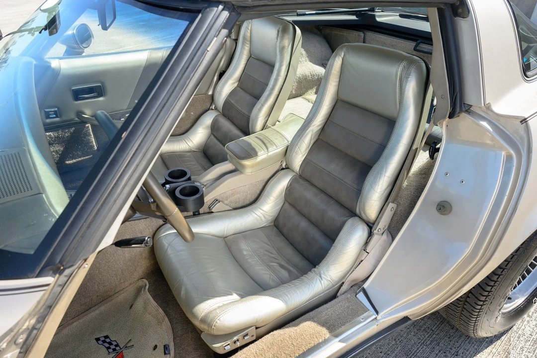 1982 Chevrolet - Image 8 of 19