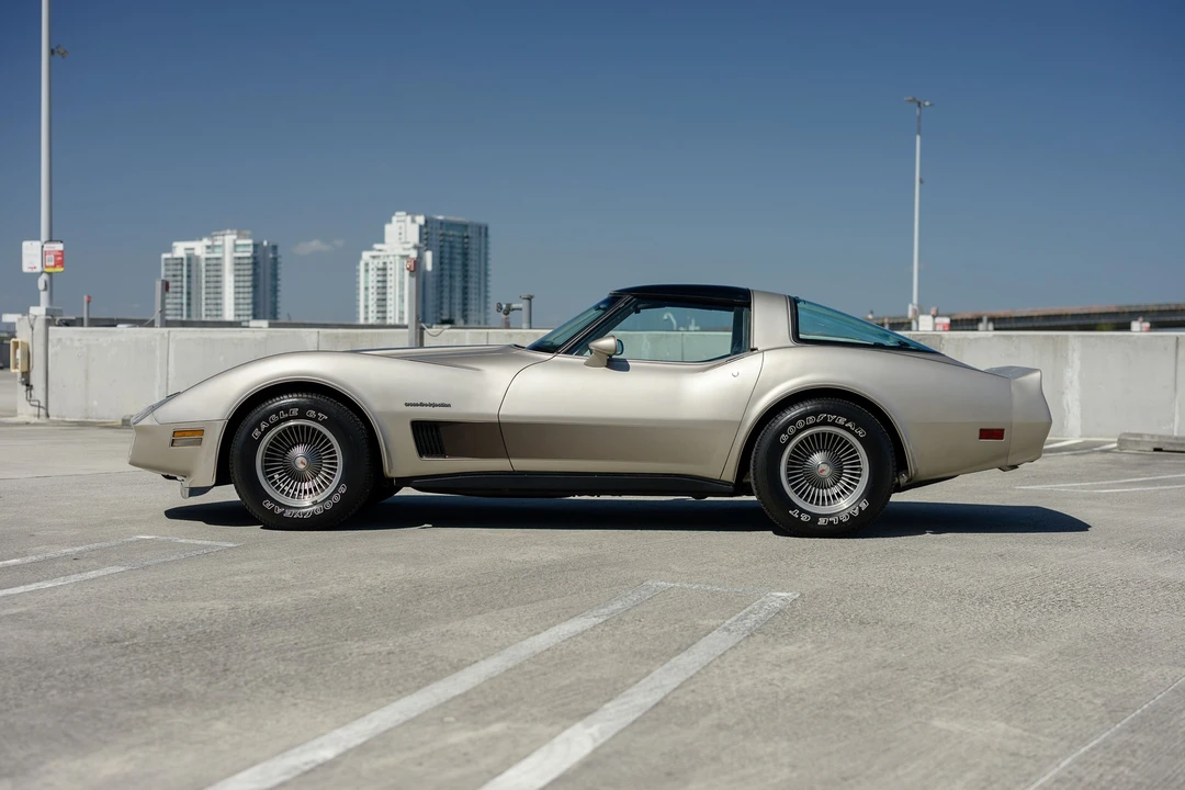 1982 Chevrolet - Image 2 of 19