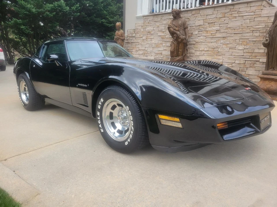 1982 Chevrolet Corvette C3 - Image 2 of 31