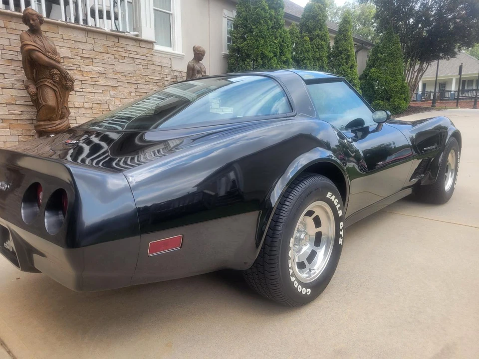 1982 Chevrolet Corvette C3 - Image 8 of 31
