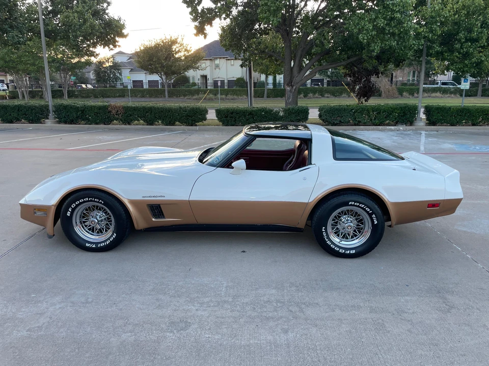 1982 Chevrolet Corvette C3 - Image 7 of 31