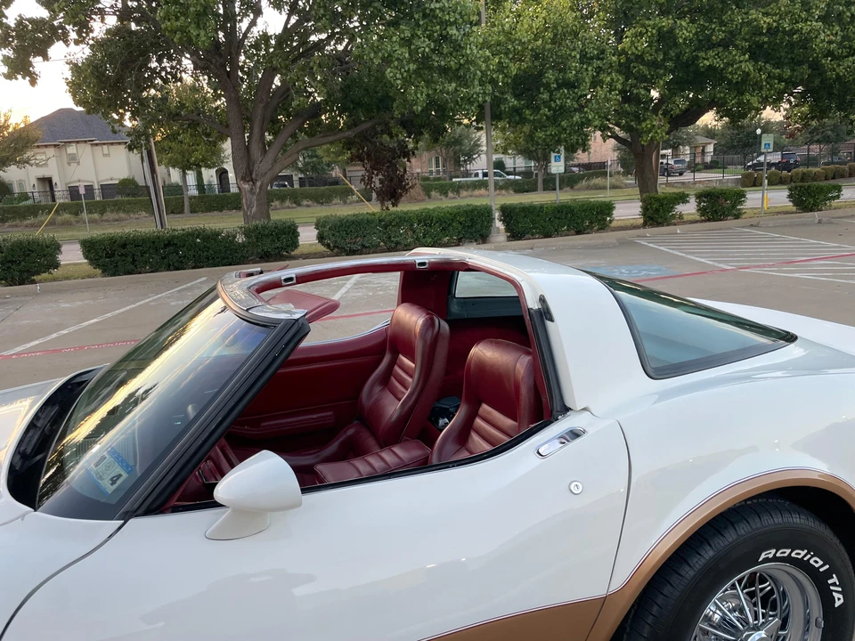 1982 Chevrolet Corvette C3 - Image 24 of 31