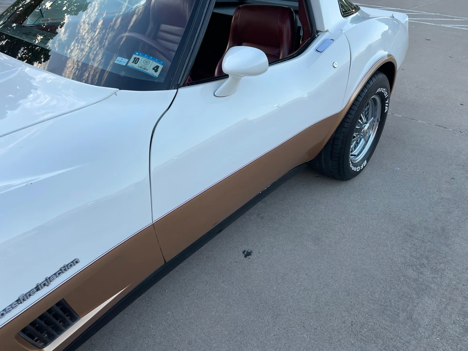 1982 Chevrolet Corvette C3 - Image 18 of 31