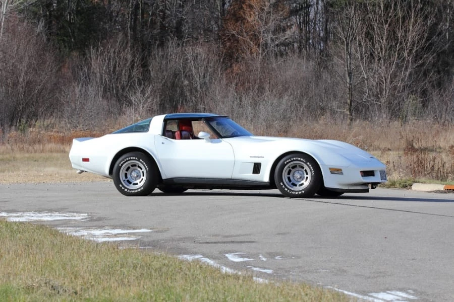 1982 Chevrolet Corvette C3 - Image 2 of 10
