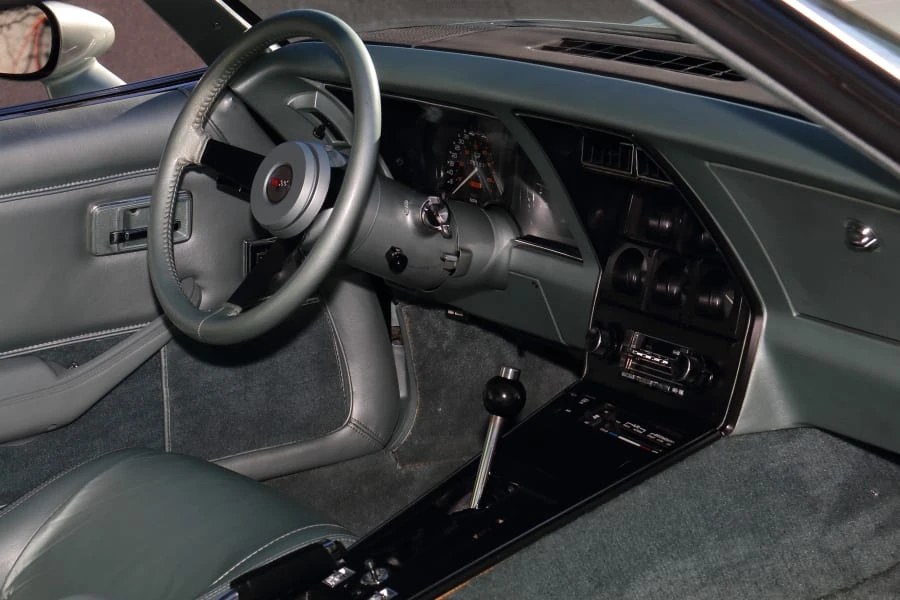 1982 Chevrolet Corvette C3 - Image 15 of 31