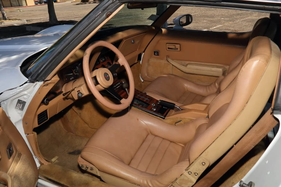 1982 Chevrolet Corvette C3 - Image 16 of 21