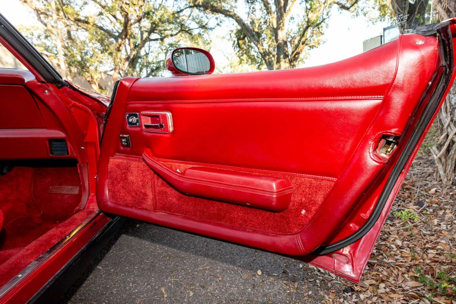 1982 Chevrolet Corvette C3 - Image 18 of 23