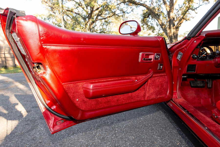1982 Chevrolet Corvette C3 - Image 17 of 23