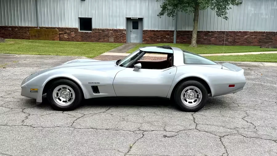 1982 Chevrolet Corvette C3 - Image 12 of 27