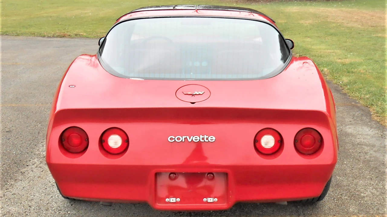 1982 Chevrolet Corvette C3 - Image 17 of 21