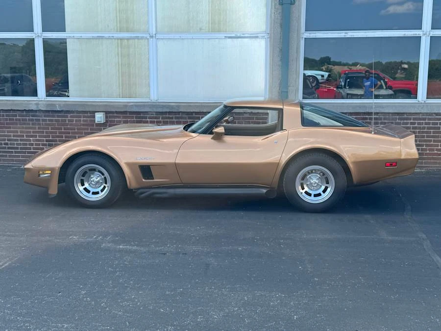1982 Chevrolet Corvette C3 - Image 2 of 13