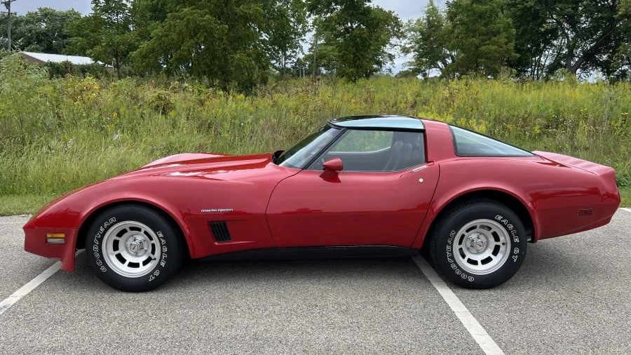 1982 Chevrolet Corvette C3 - Image 2 of 11