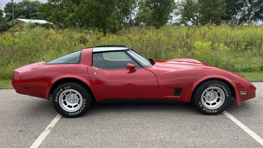 1982 Chevrolet Corvette C3 - Image 11 of 11
