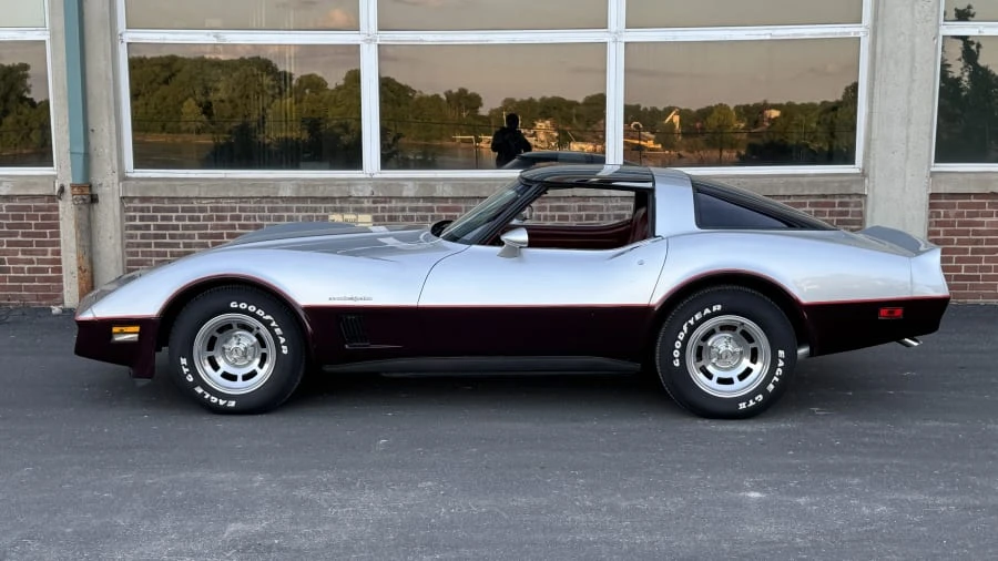 1982 Chevrolet Corvette C3 - Image 2 of 9