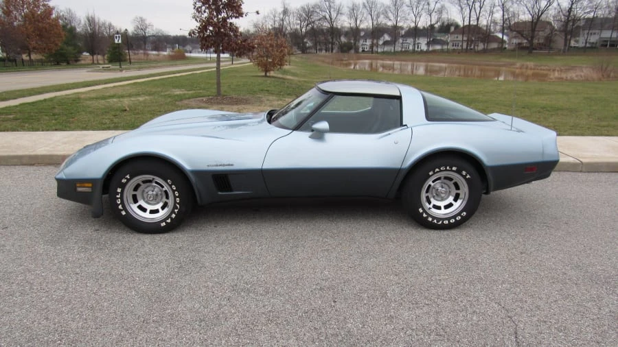 1982 Chevrolet Corvette C3 - Image 2 of 7