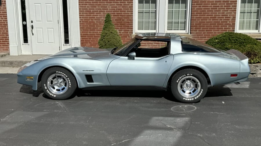 1982 Chevrolet Corvette C3 - Image 2 of 9