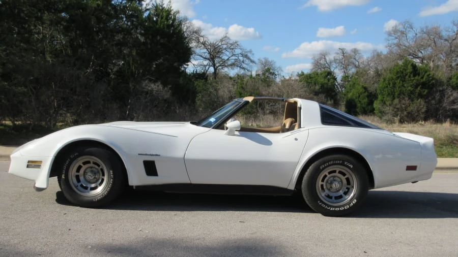 1982 Chevrolet Corvette C3 - Image 2 of 11