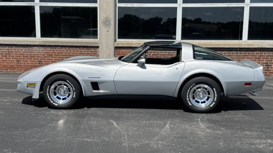 1982 Chevrolet Corvette C3 - Image 2 of 11