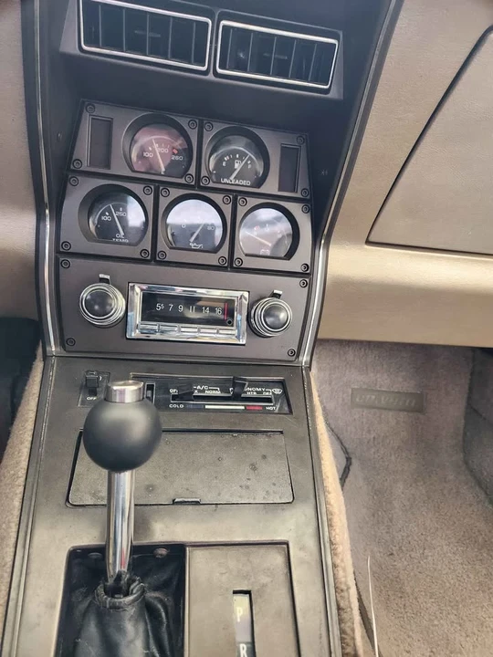 1982 Chevrolet Corvette C3 - Image 16 of 18