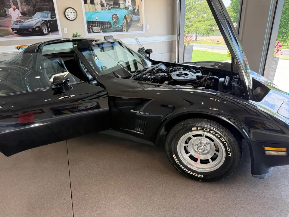 1982 Chevrolet Corvette C3 - Image 5 of 10