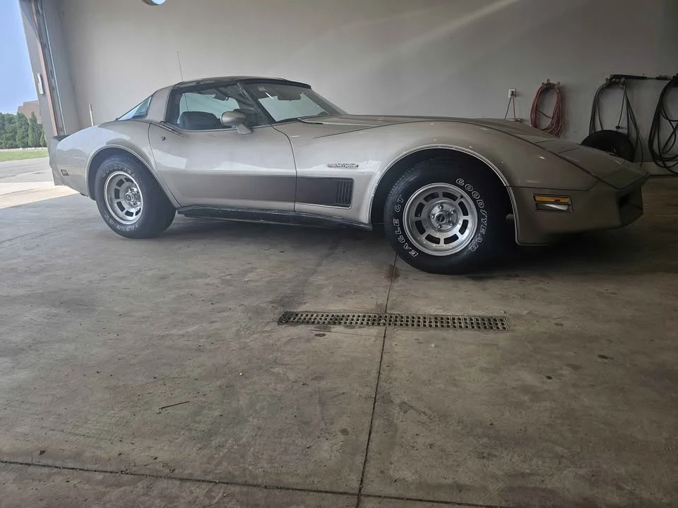 1982 Chevrolet Corvette C3 - Image 14 of 16