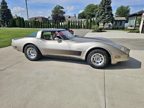 1982 Chevrolet Corvette Coupe 2D