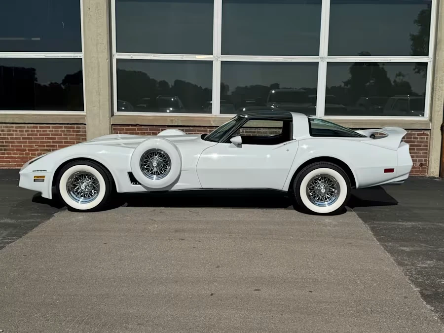 1982 Chevrolet Corvette C3 - Image 2 of 15