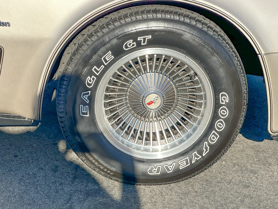 1982 Chevrolet Corvette C3 - Image 18 of 21