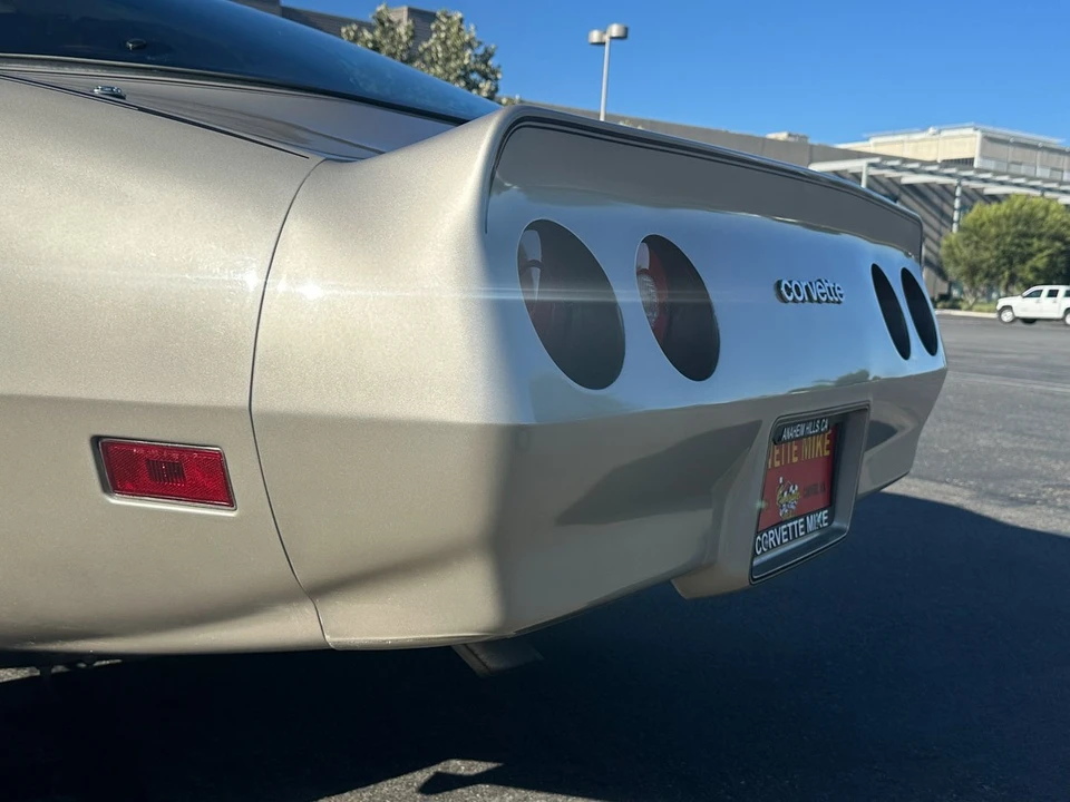 1982 Chevrolet Corvette C3 - Image 6 of 21