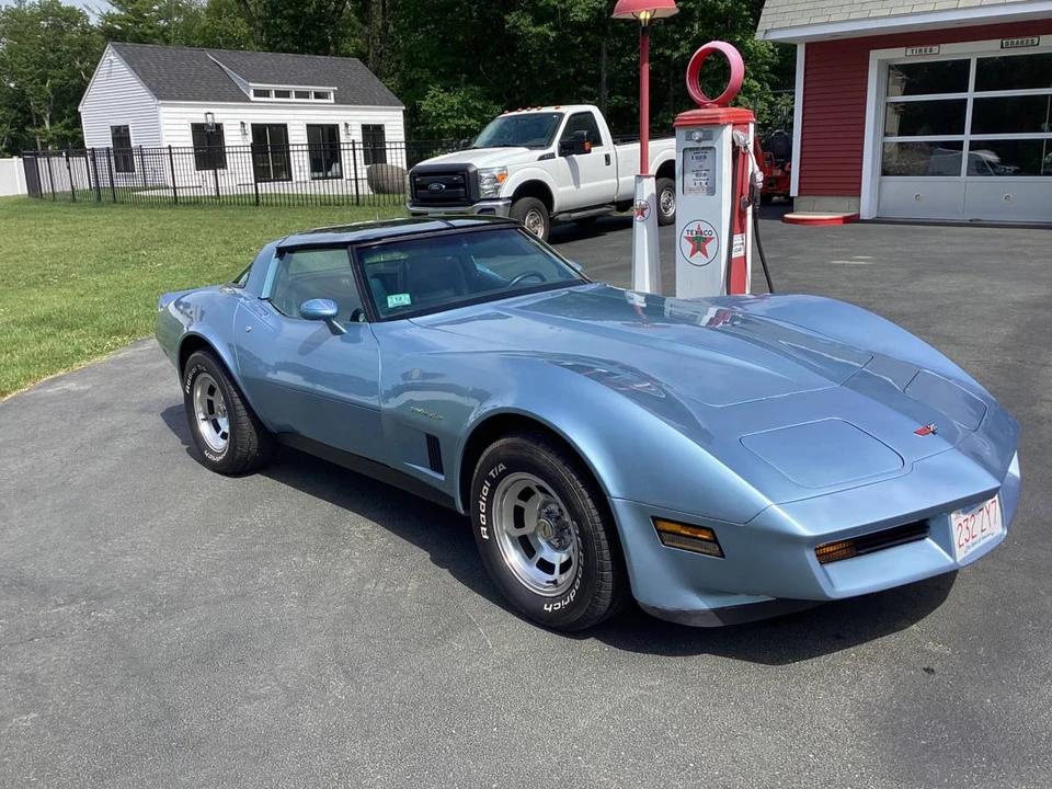 1982 Chevrolet Corvette C3 - Image 6 of 13