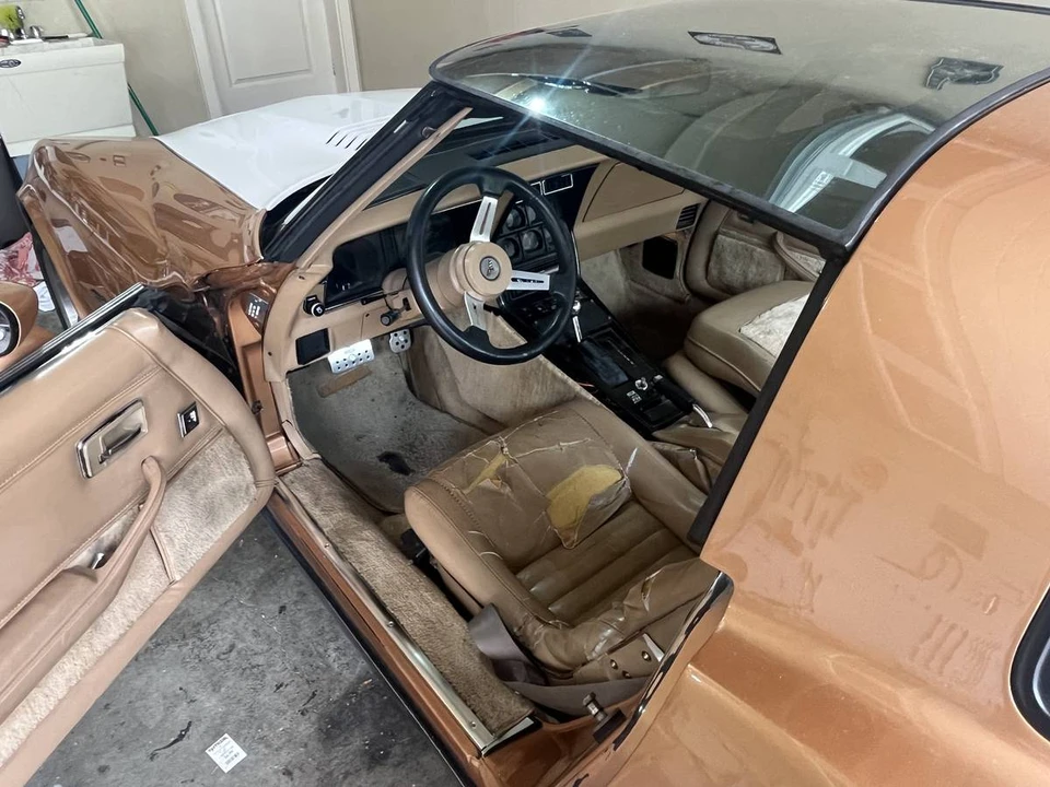 1982 Chevrolet Corvette C3 - Image 10 of 12