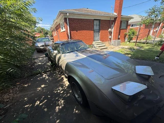 1982 Chevrolet Corvette C3 - Image 2 of 3