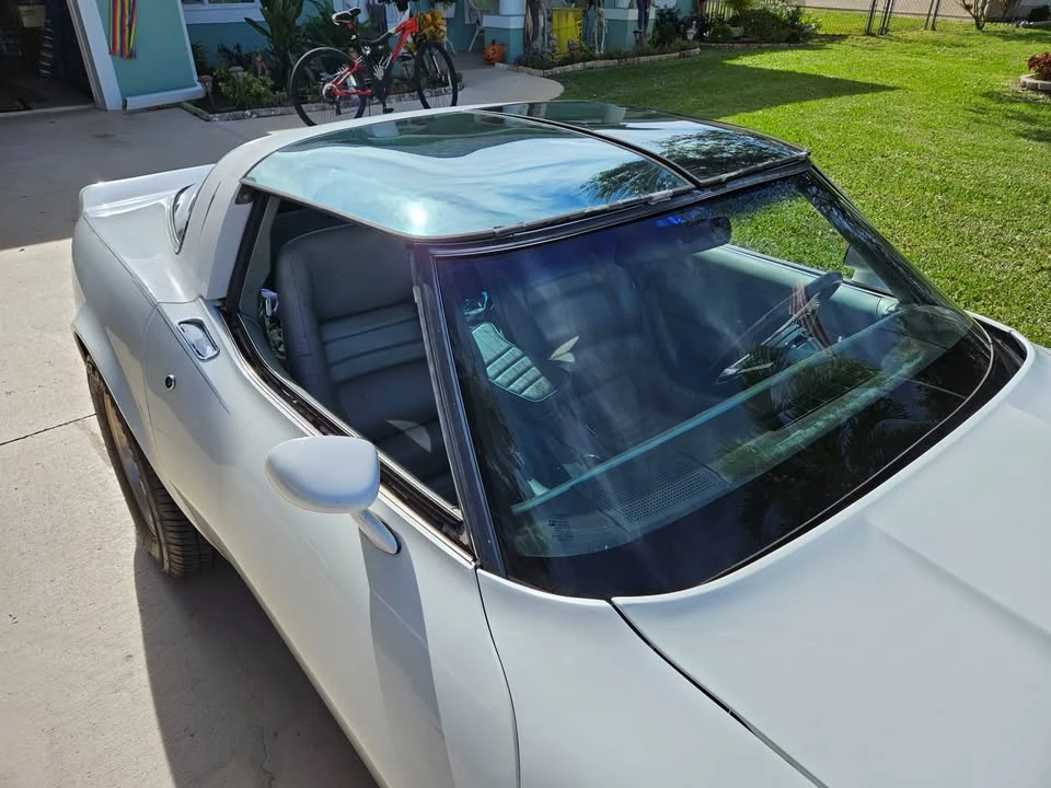 1982 Chevrolet Corvette C3 - Image 2 of 9