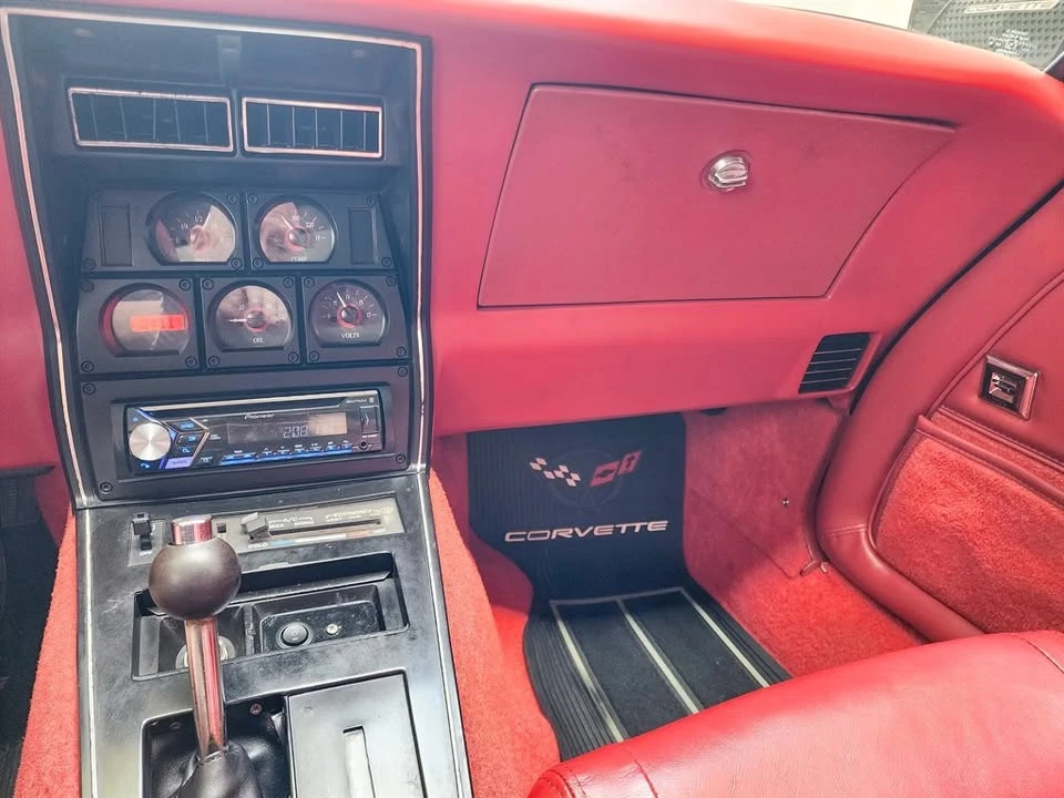1982 Chevrolet Corvette C3 - Image 16 of 20