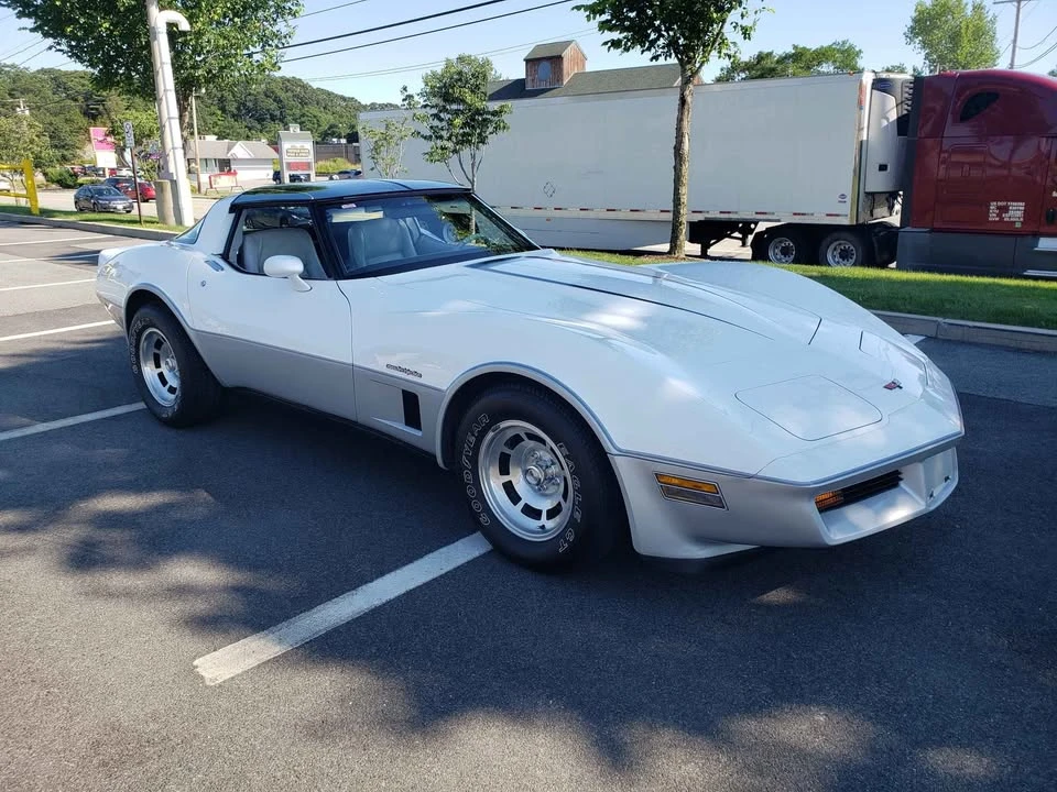 1982 Chevrolet Corvette C3 - Image 6 of 12