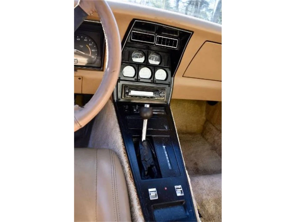 1982 Chevrolet Corvette C3 - Image 4 of 15