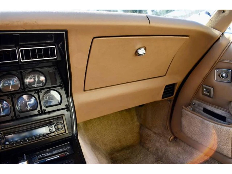 1982 Chevrolet Corvette C3 - Image 3 of 15
