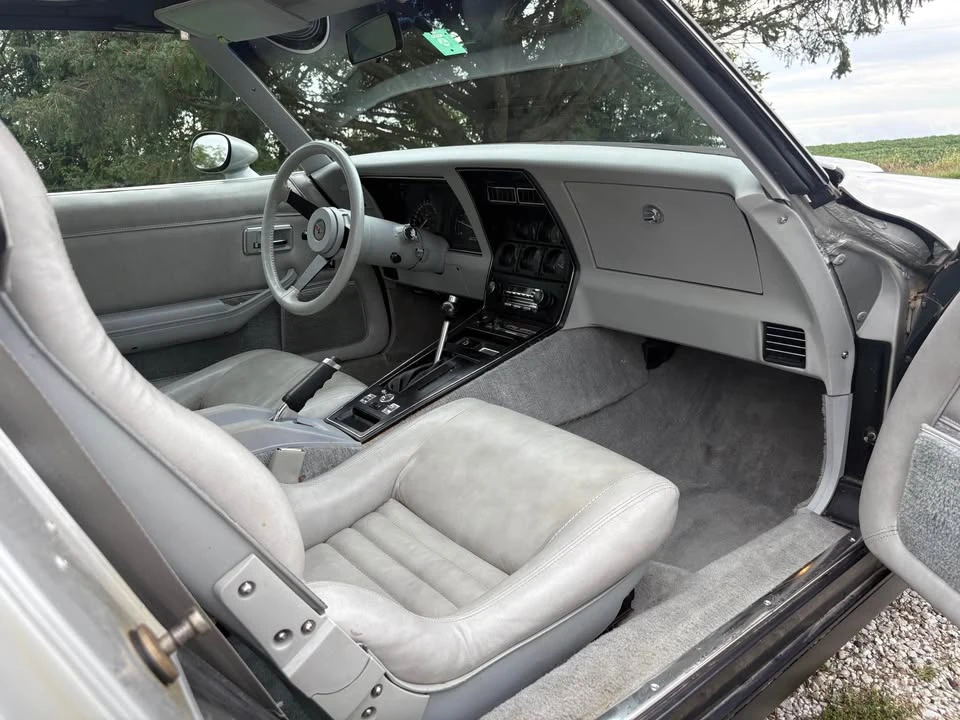 1982 Chevrolet Corvette C3 - Image 15 of 19