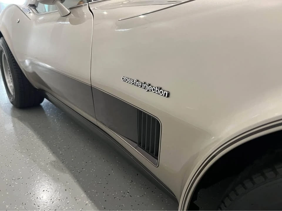 1982 Chevrolet Corvette C3 - Image 9 of 19