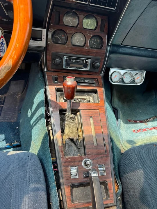 1982 Chevrolet Corvette C3 - Image 14 of 17