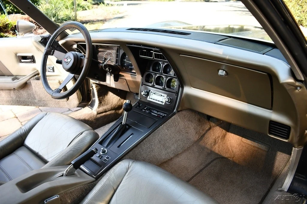 1982 Chevrolet Corvette C3 - Image 16 of 21