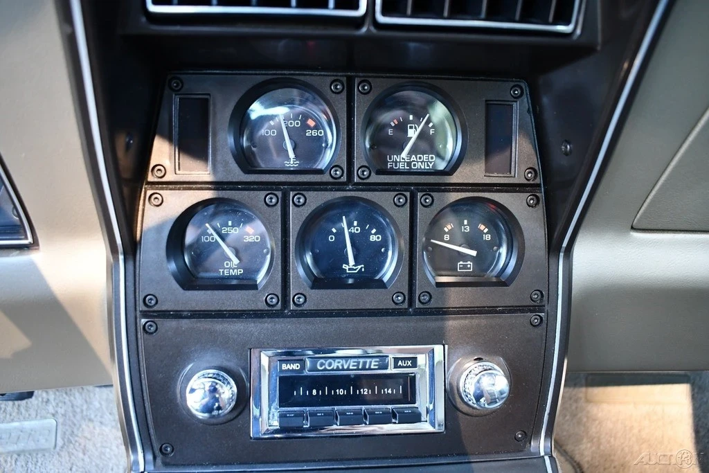 1982 Chevrolet Corvette C3 - Image 17 of 21