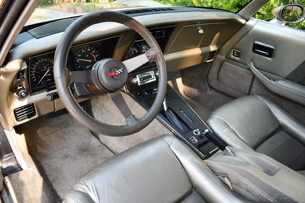 1982 Chevrolet Corvette C3 - Image 12 of 21
