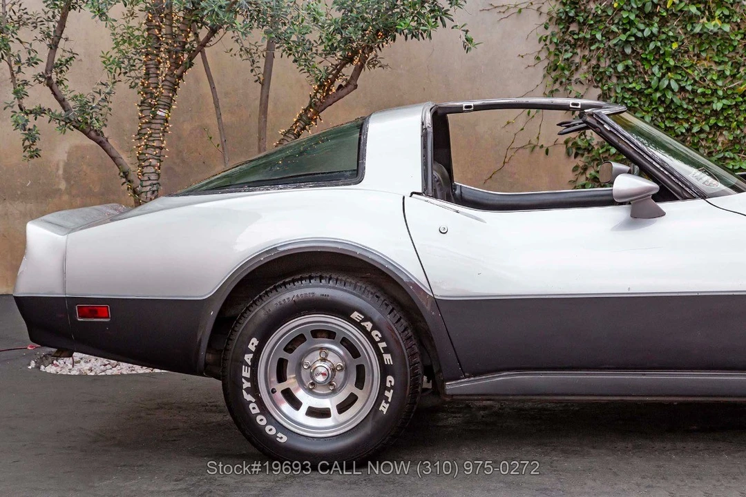 1982 Chevrolet Corvette C3 - Image 17 of 31