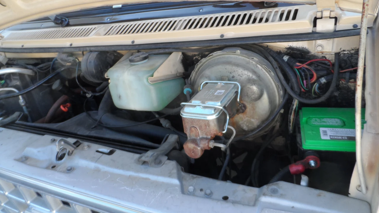 1982 Chevrolet G-Series Van - Image 9 of 22