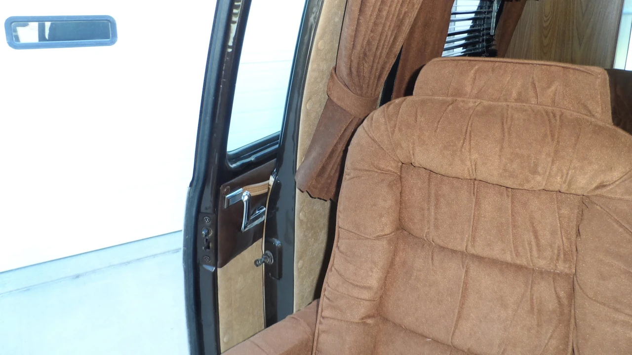 1982 Chevrolet G-Series Van - Image 15 of 22