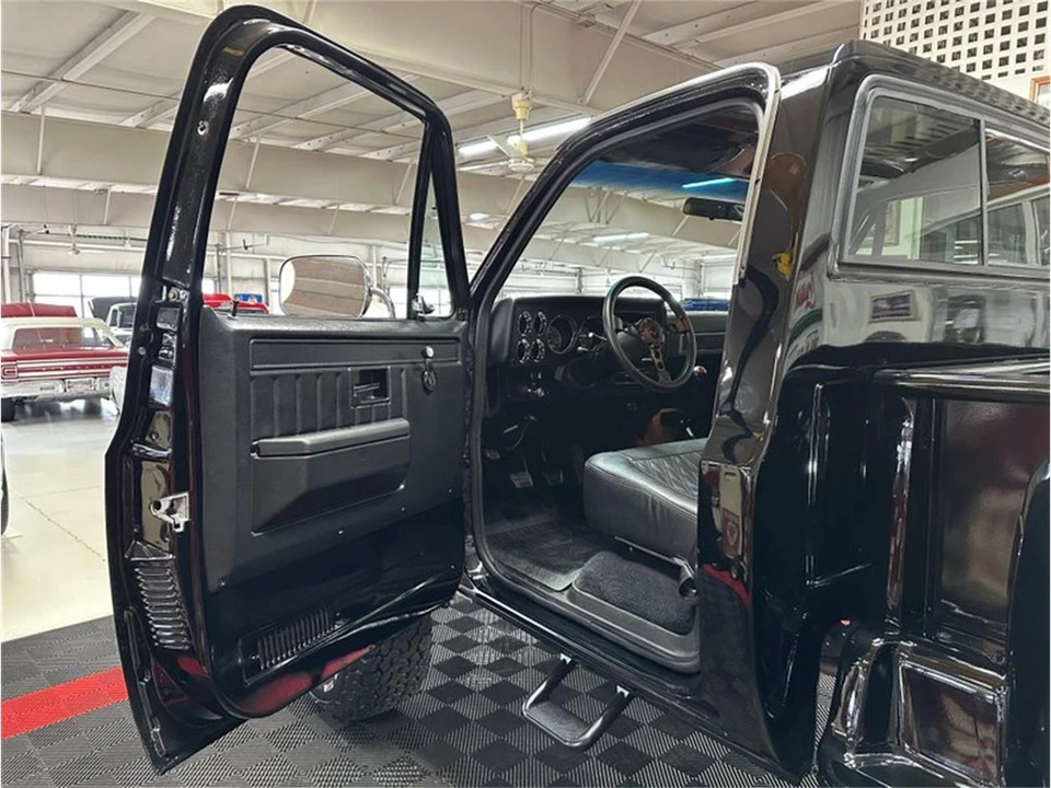 1982 Chevrolet C/K 3rd Gen - Image 15 of 31