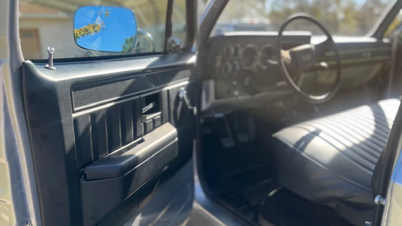1982 Chevrolet C/K 3rd Gen - Image 2 of 13